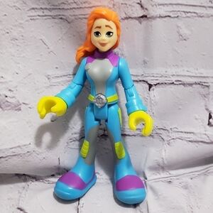 Fisher Price Rescue Heroes Sandy O'Shin Action Figure 6-inch Year 2018